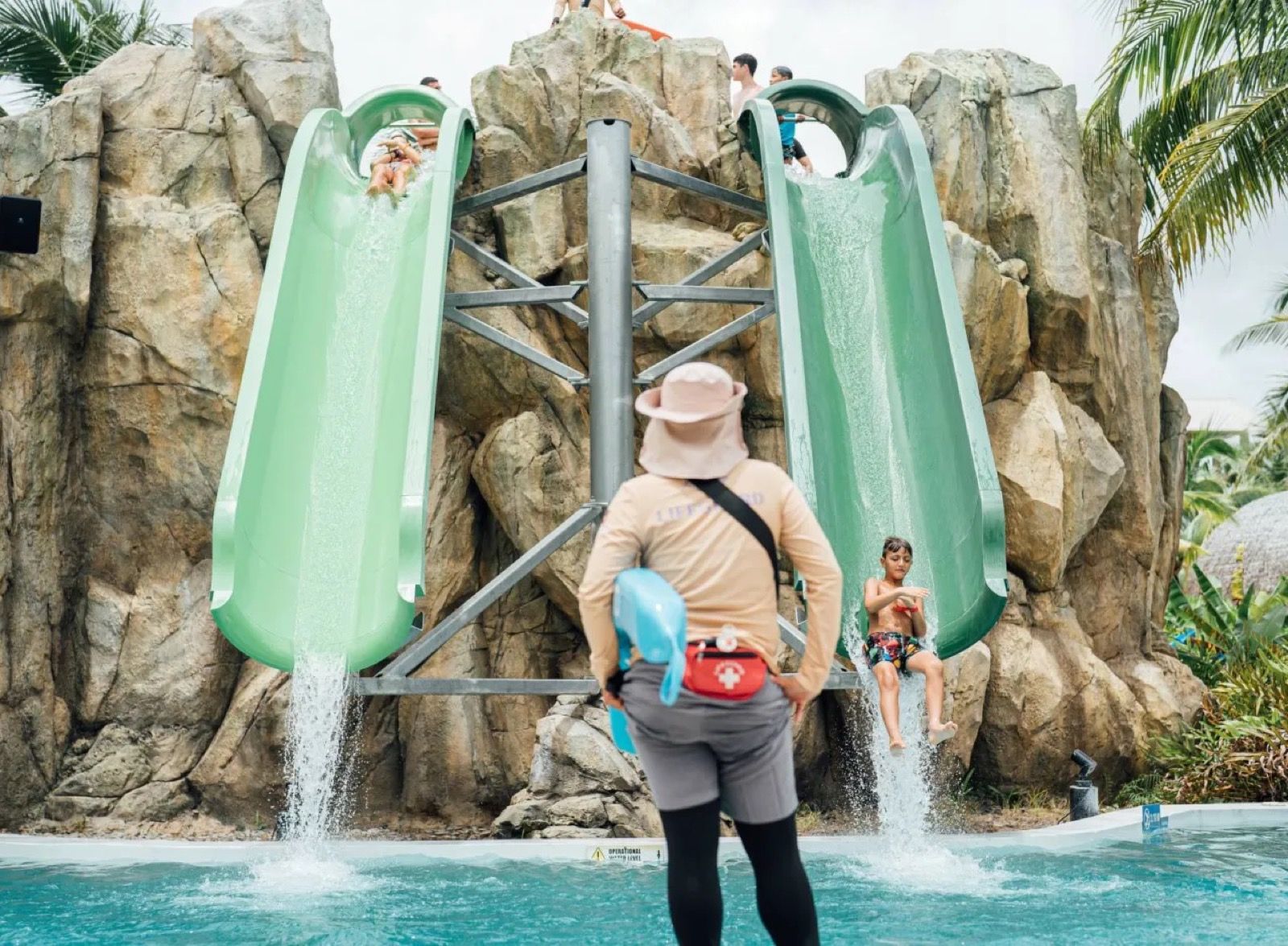 Best water park in Phuket for toddlers with gentle kids' water play zones