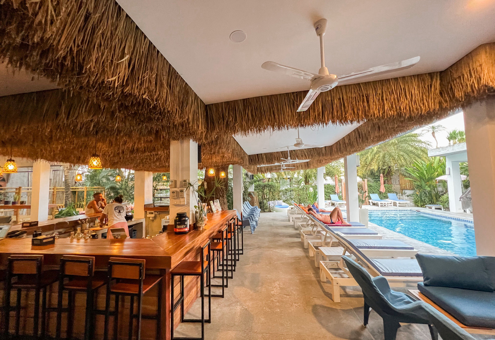 Ton Mai Spa poolside relaxation area, Thai sauna day pass in Rawai, Phuket